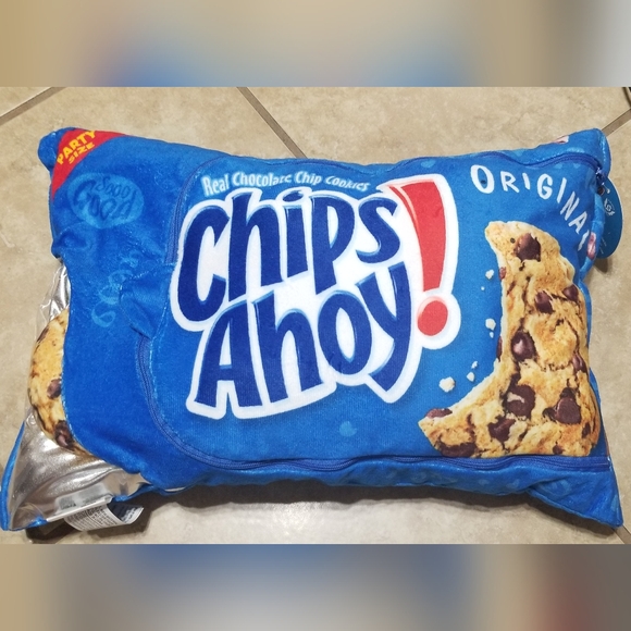 It's Sugar Chips Ahoy! Chocolate Chip Cookies 16 Inch Plush - Picture 1 of 2